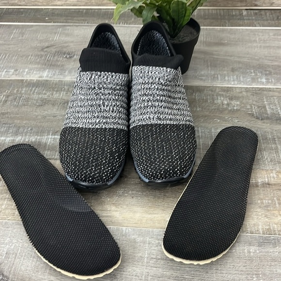 Slow Man Walking Black and Gray Sock Sneaker Size 38/8 - Picture 8 of 13